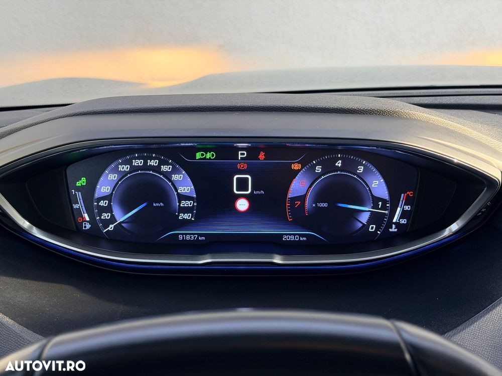Peugeot 3008 PureTech 130 Stop & Start EAT6 Allure - 32
