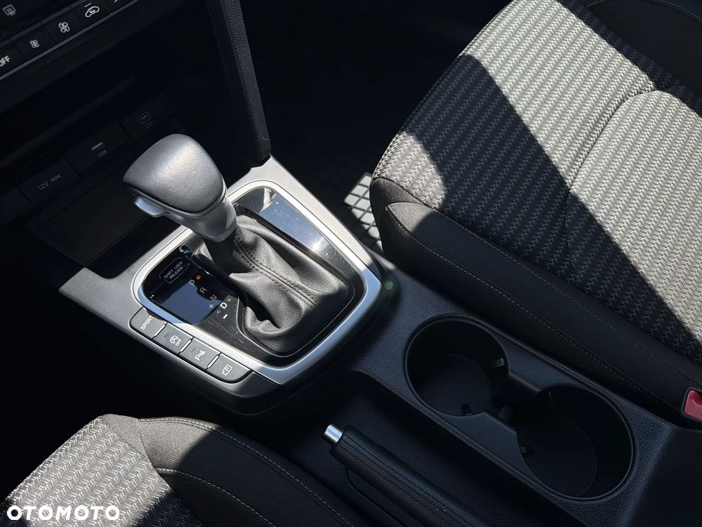 Kia XCeed 1.5 T-GDI M DCT - 16