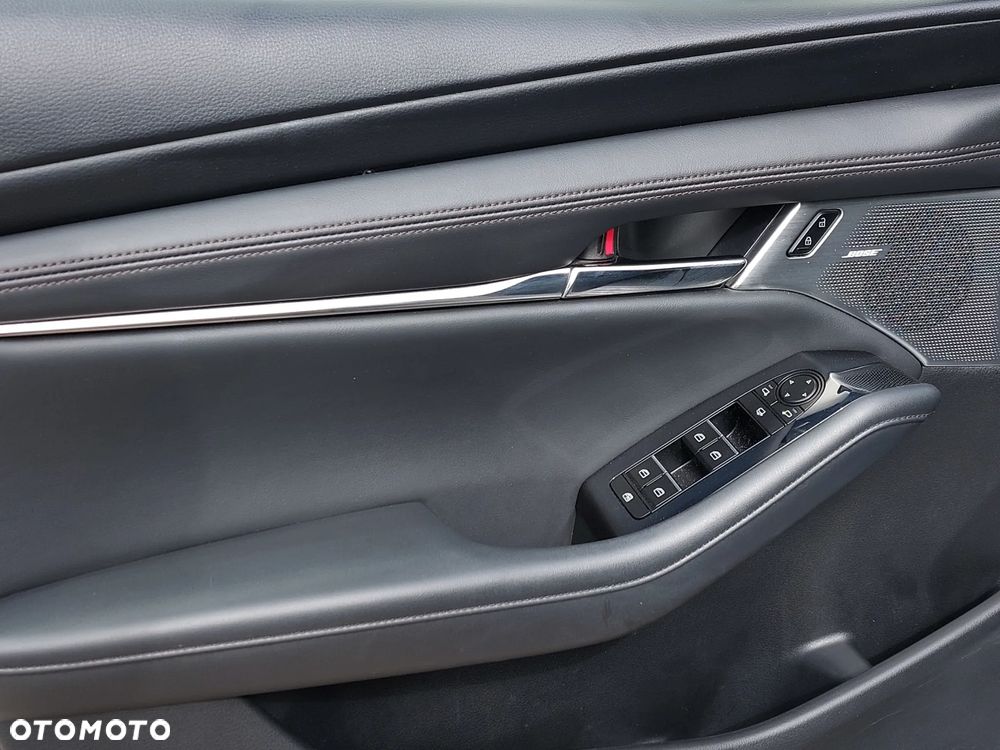 Mazda 3 2.0 mHEV Hikari - 15