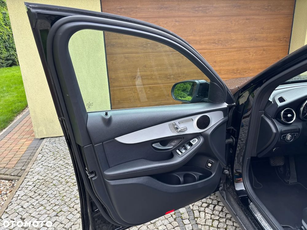 Mercedes-Benz GLC - 15