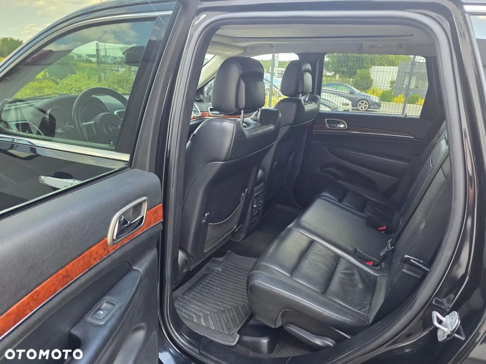 Jeep Grand Cherokee - 15
