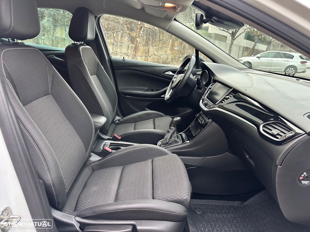 Opel Astra 1.6 CDTI Dynamic Sport S/S - 48