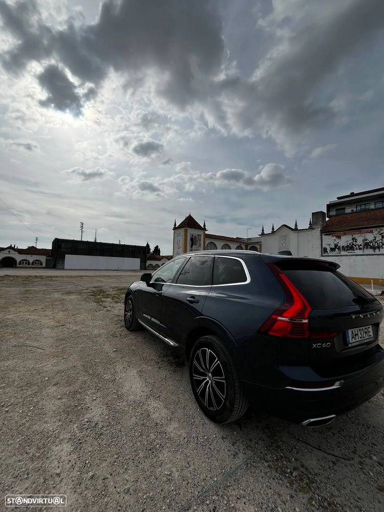 Volvo XC 60 2.0 T6 PHEV R-Design AWD - 7