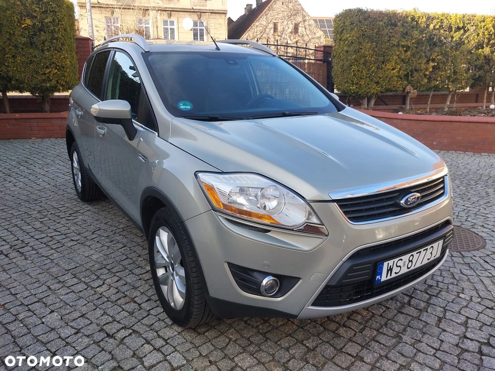 Ford Kuga 2.0 TDCi 2x4 Titanium - 6