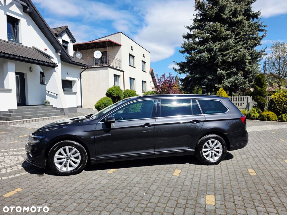 Volkswagen Passat Variant 2.0 TDI EVO Elegance DSG - 19