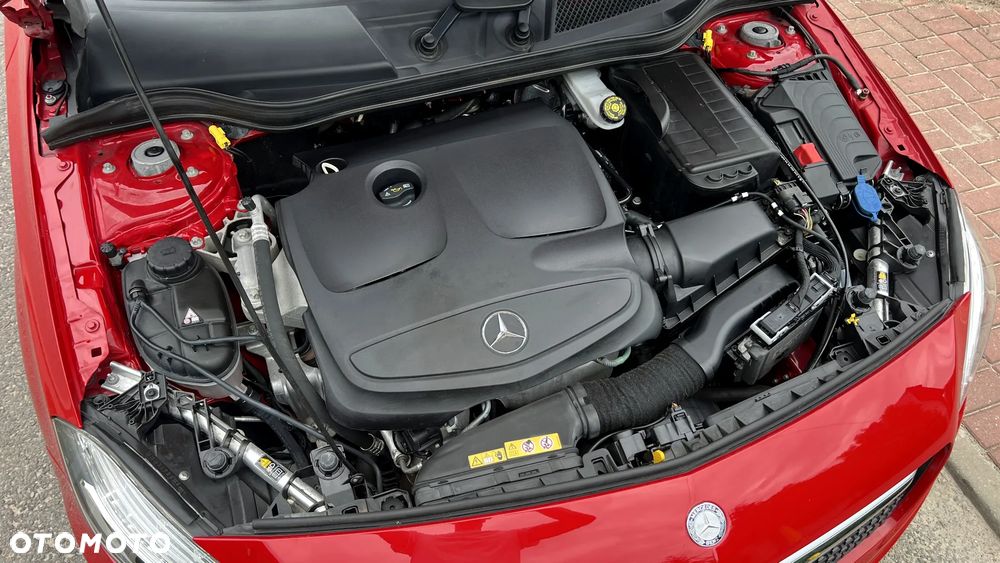 Mercedes-Benz Klasa A 180 AMG Line - 34