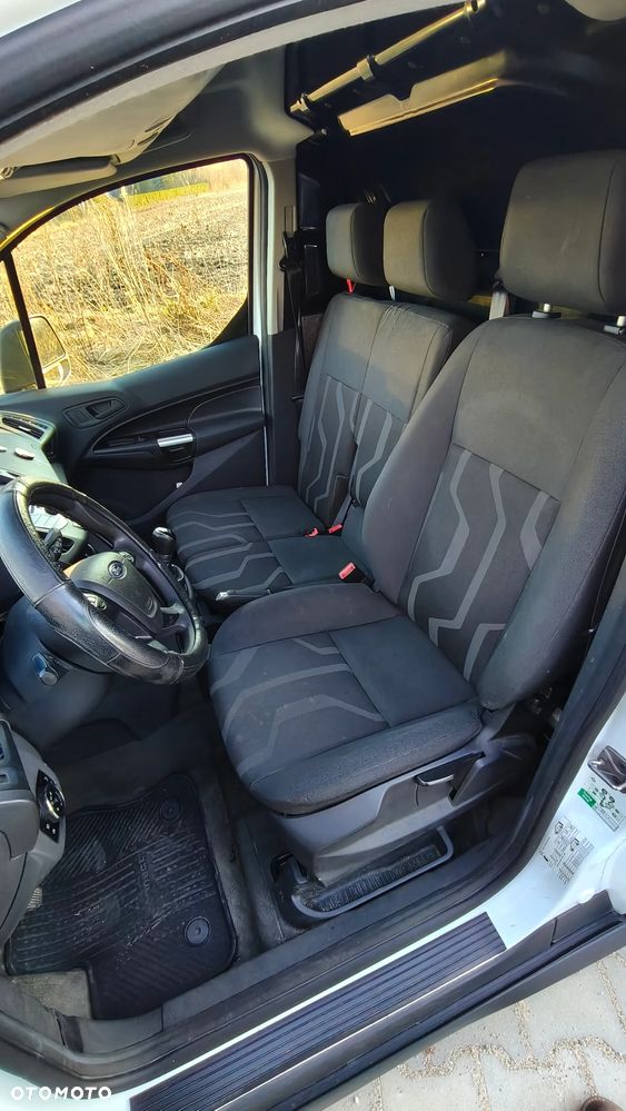 Ford Transit Connect - 23
