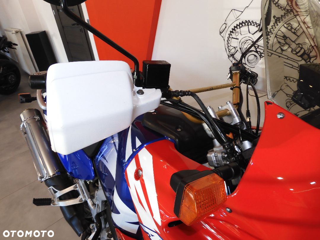 Honda XRV - 5