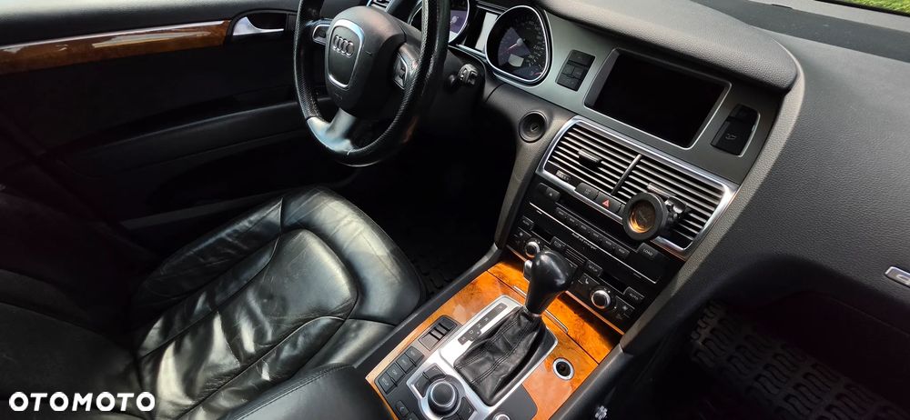 Audi Q7 3.0 TDI DPF Quattro Tiptronic - 19