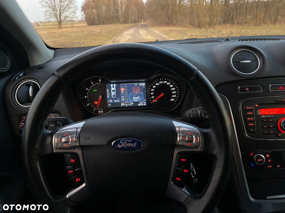Ford Mondeo - 14