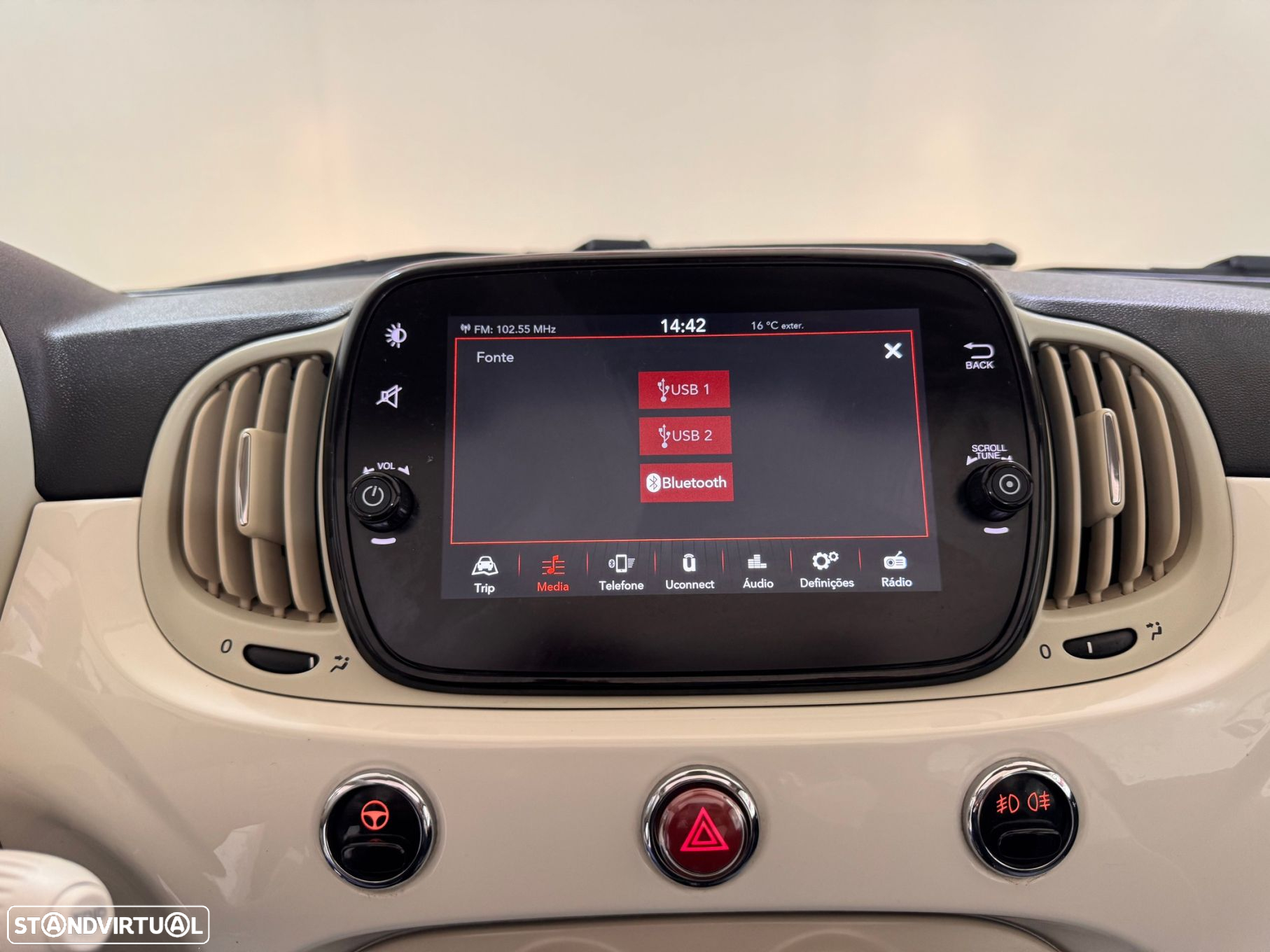 Fiat 500C 1.0 Hybrid Lounge - 30