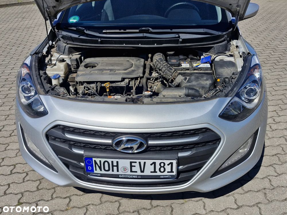Hyundai i30 i30cw 1.6 CRDi Trend - 24