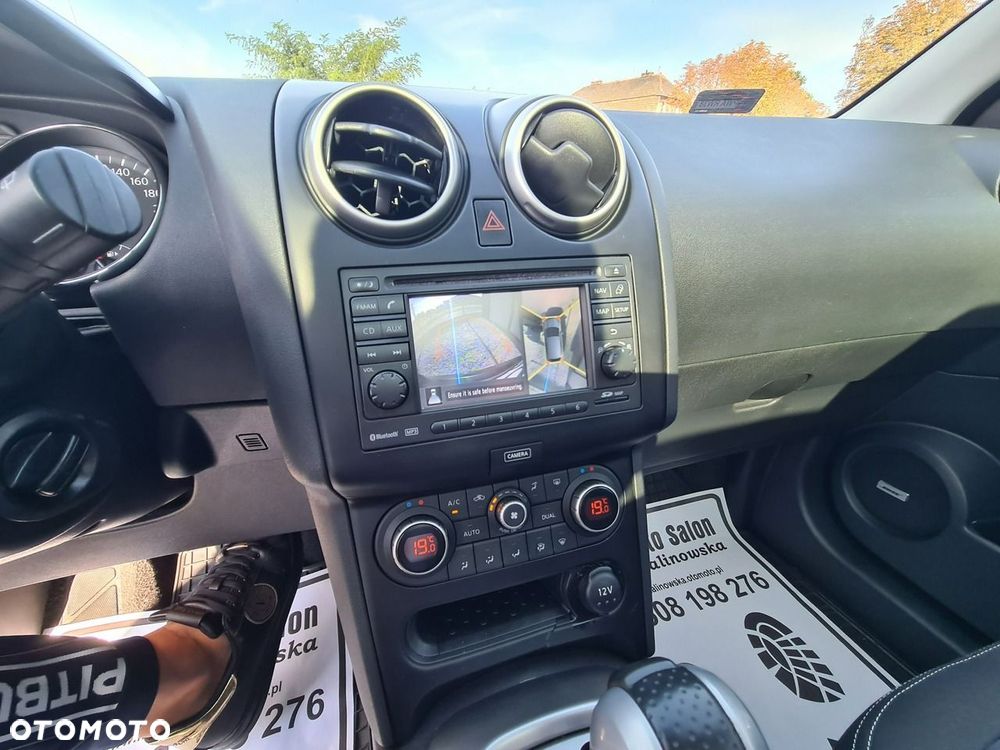 Nissan Qashqai 2.0 4x4 Tekna CVT - 12