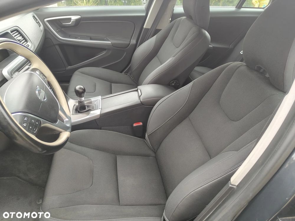 Volvo V60 D3 Kinetic - 16