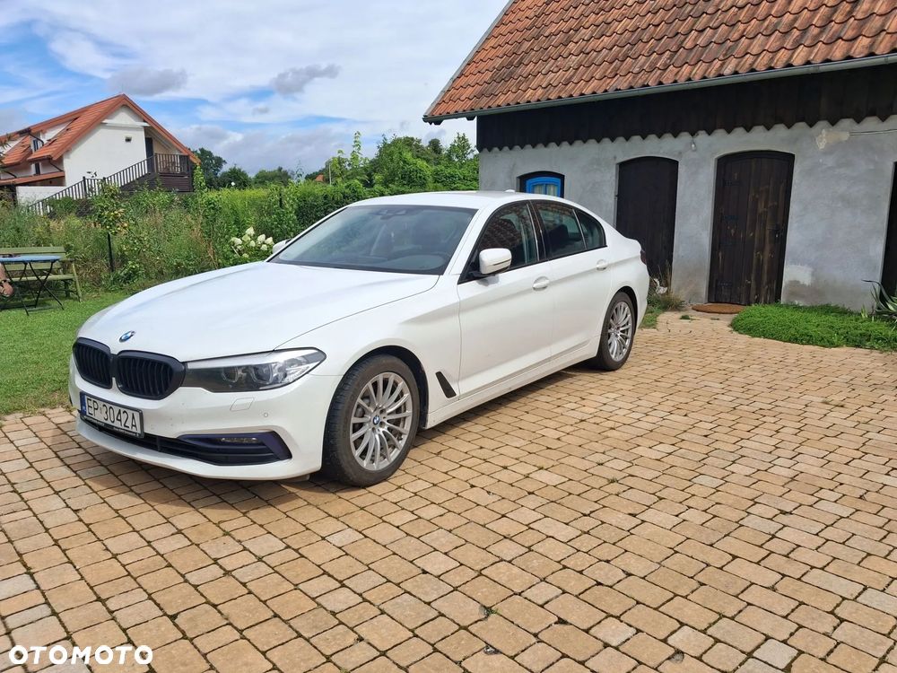 BMW Seria 5 530i xDrive Sport Line sport - 17