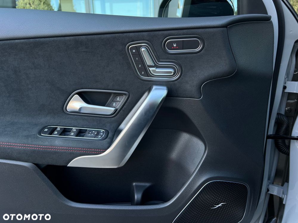 Mercedes-Benz Klasa A 45 S AMG 4-Matic 8G-DCT - 8