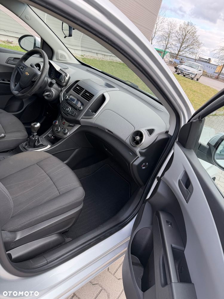 Chevrolet Aveo 1.4 LTZ - 17