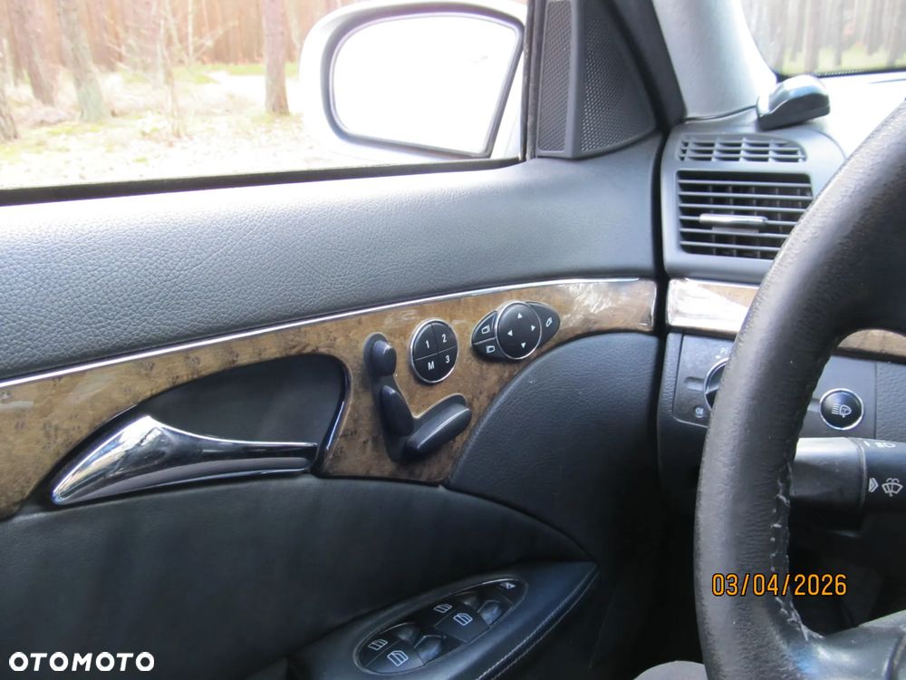 Mercedes-Benz Klasa E 320 CDI T Avantgarde - 6