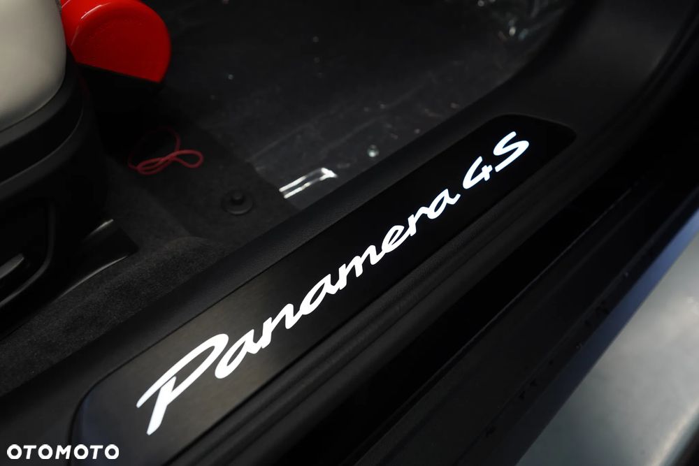 Porsche Panamera - 29