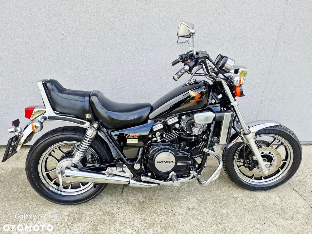 Honda VF - 3