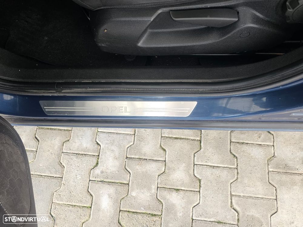 Opel Corsa 1.3 CDTi Cosmo J17 - 11
