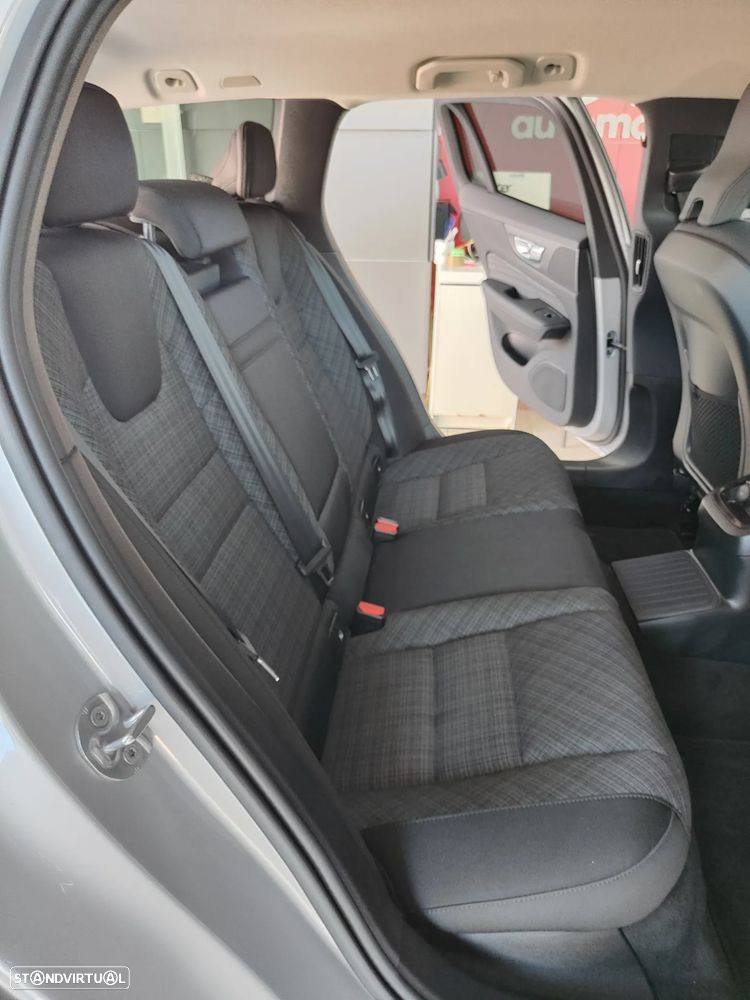 Volvo V60 2.0 T6 AWD TE Plus Bright - 18