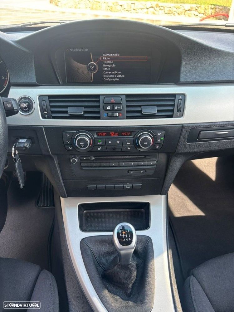 BMW 320 d Touring Navigation - 18