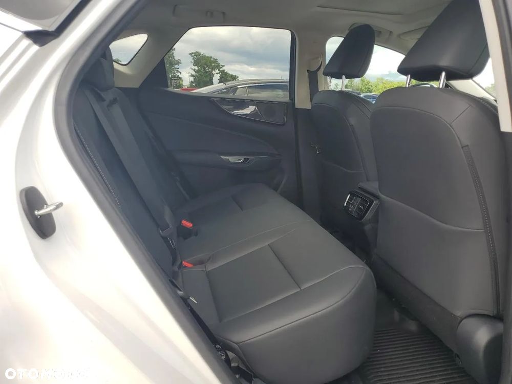 Lexus NX - 6