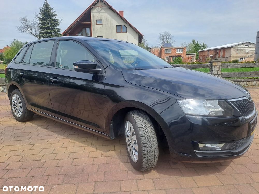 Skoda RAPID 1.0 TSI DSG Active - 2
