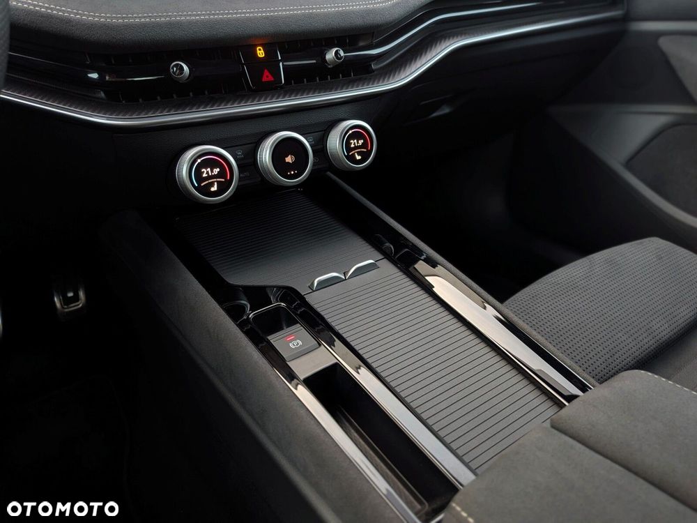 Skoda Superb 2.0 TSI Sportline DSG - 41