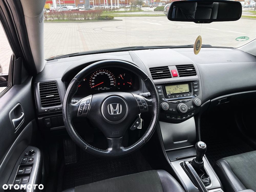 Honda Accord 2.0 i Sport - 24