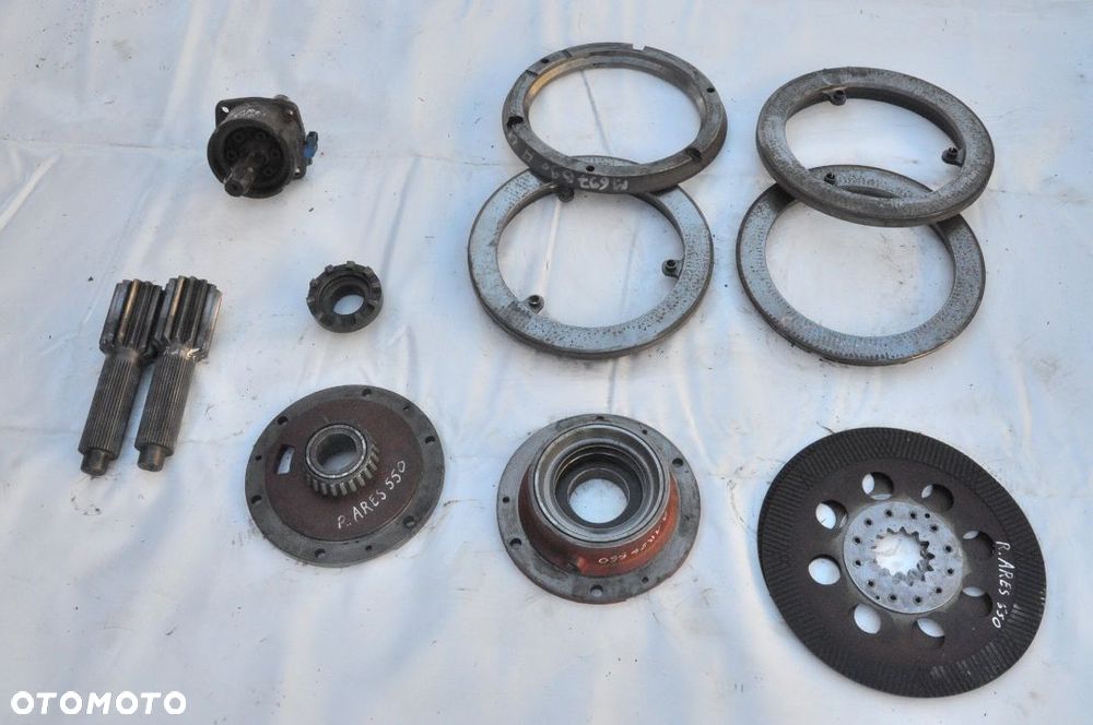 PÓŁOŚ WOM TARCZA RENAULT ARES 550 - 1