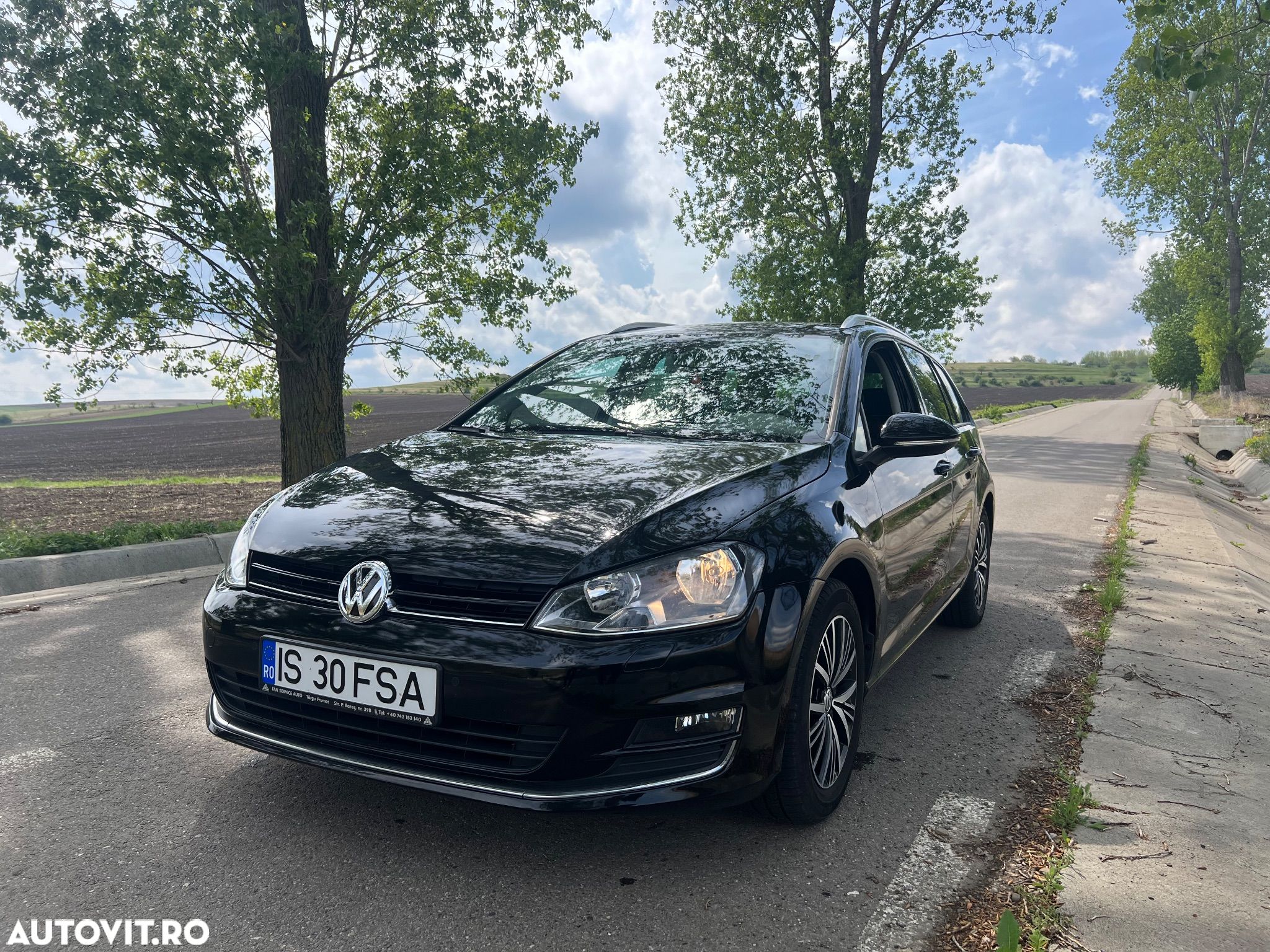 Volkswagen Golf 1.6 TDI BlueMotion Technology Allstar - 1