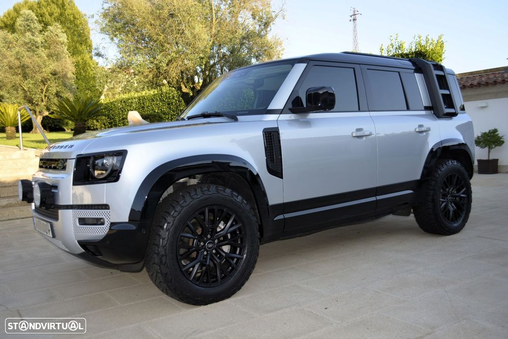 Land Rover Defender 3.0 I6 130 AWD X-Dynamic HSE - 32