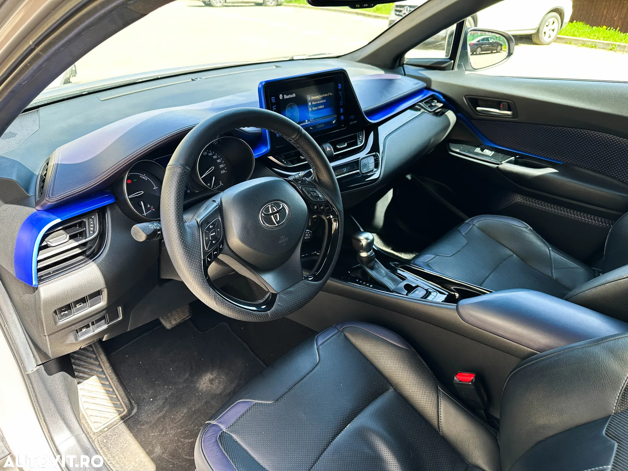 Toyota C-HR 1.8 HSD 4x2 CVT C-lassy LED - 10