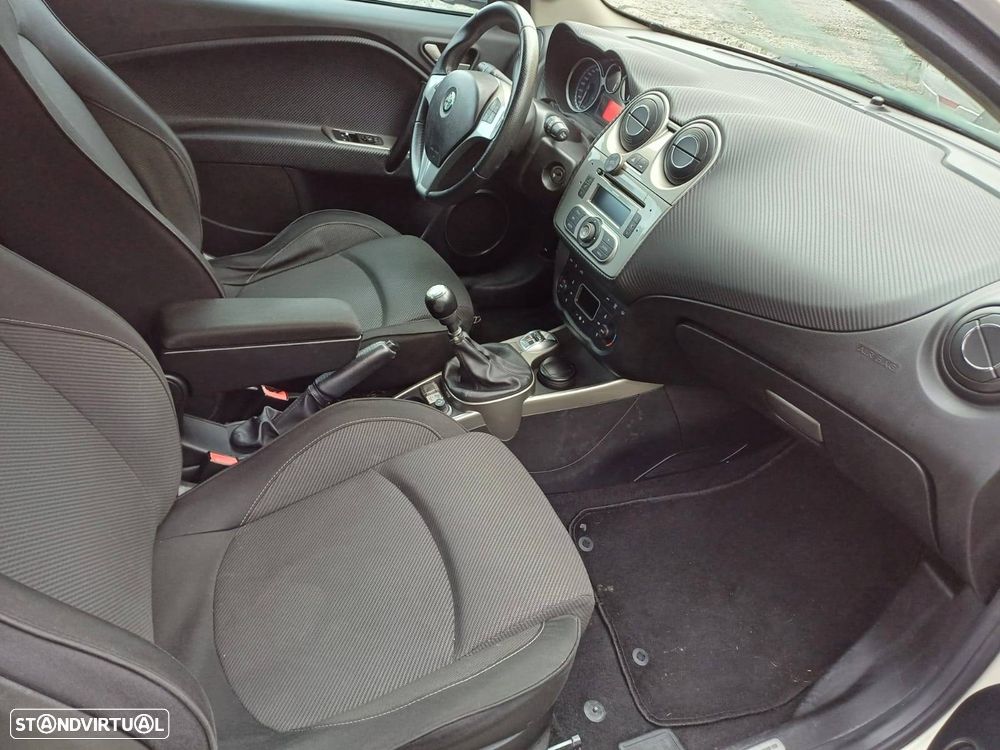 Alfa Romeo MiTo 1.6 JTD Distinctive - 10