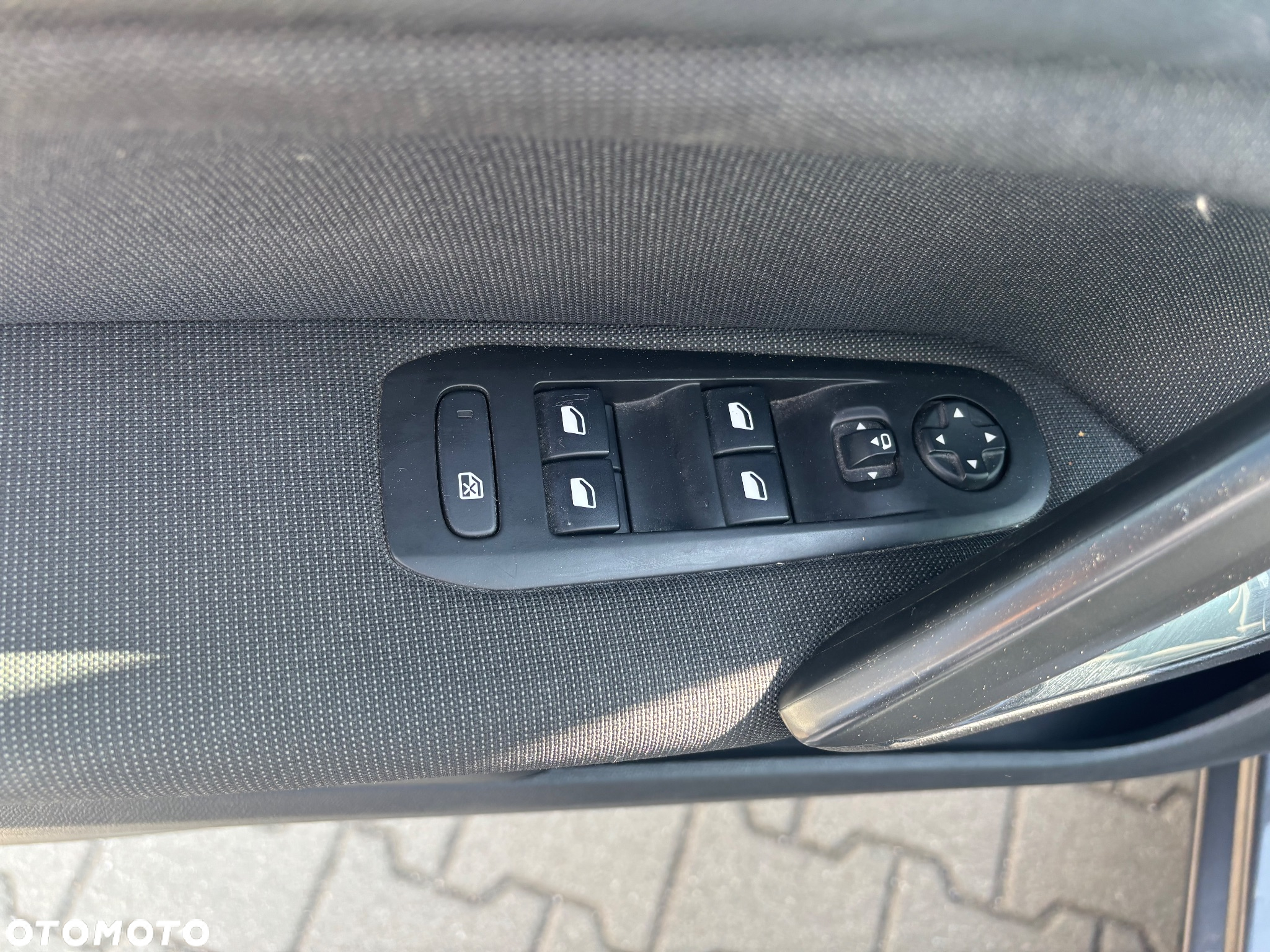 Peugeot 308 1.2 PureTech GPF Allure S&S - 9