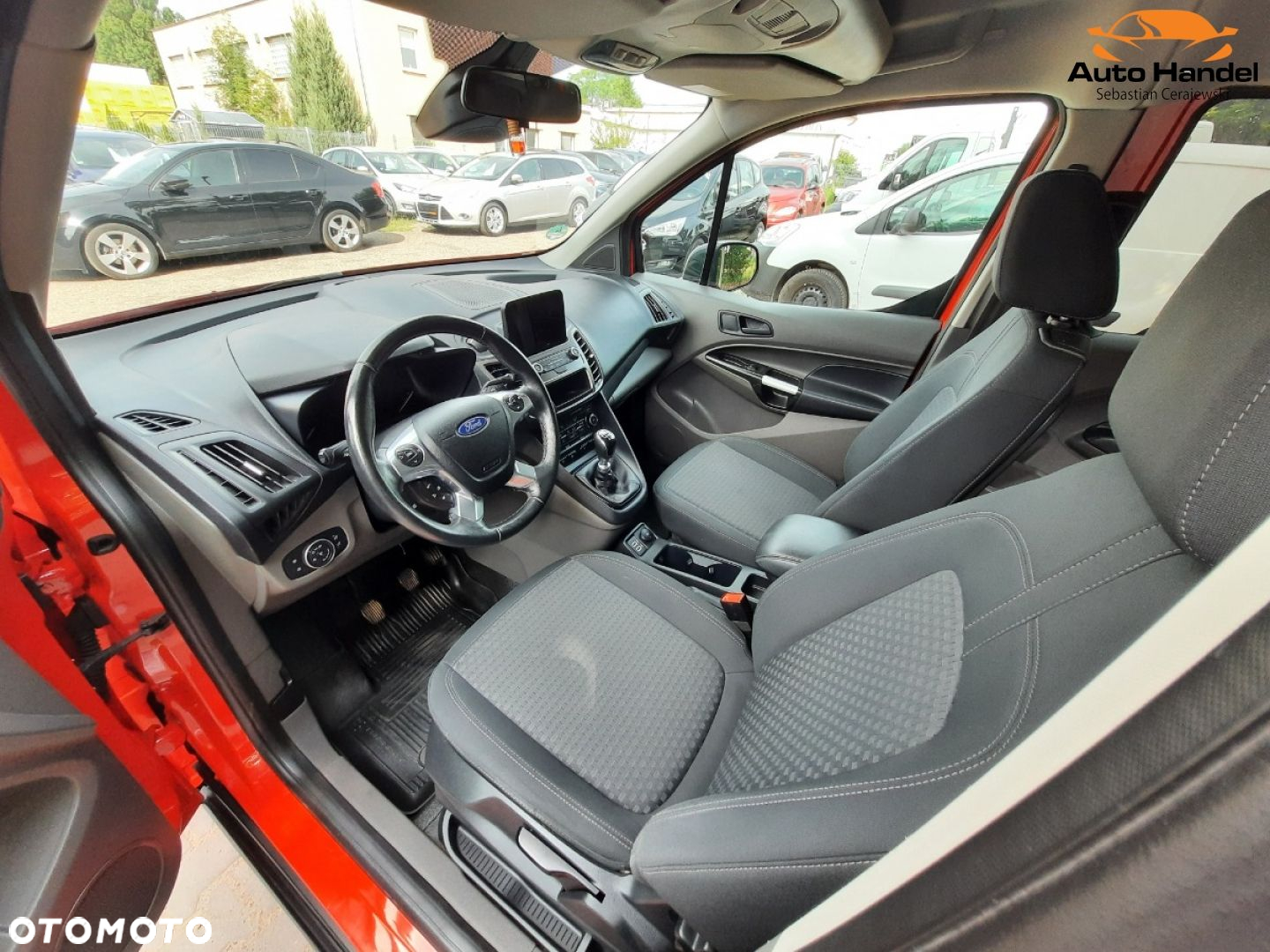 Ford Transit Connect - 33