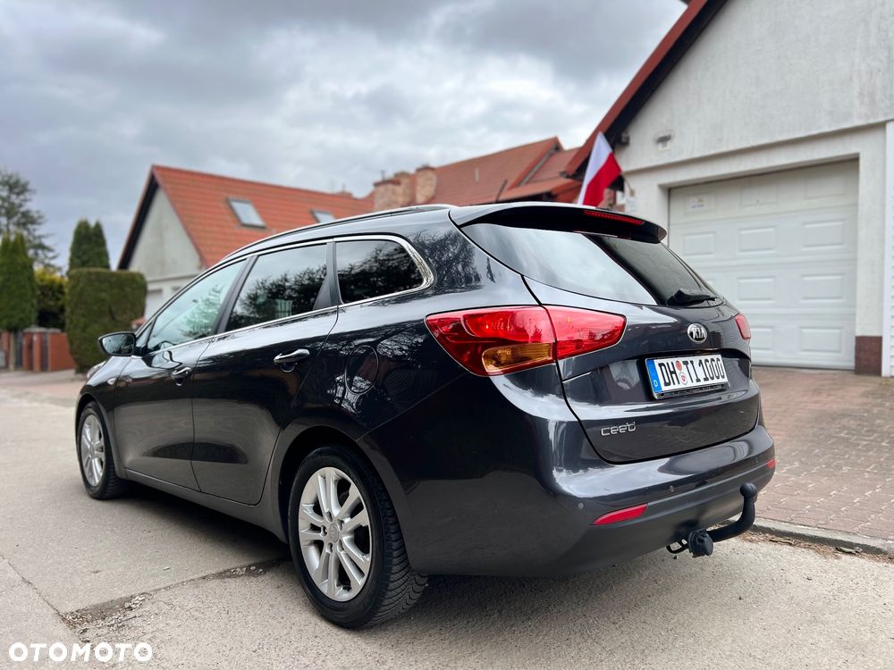 Kia Ceed - 9