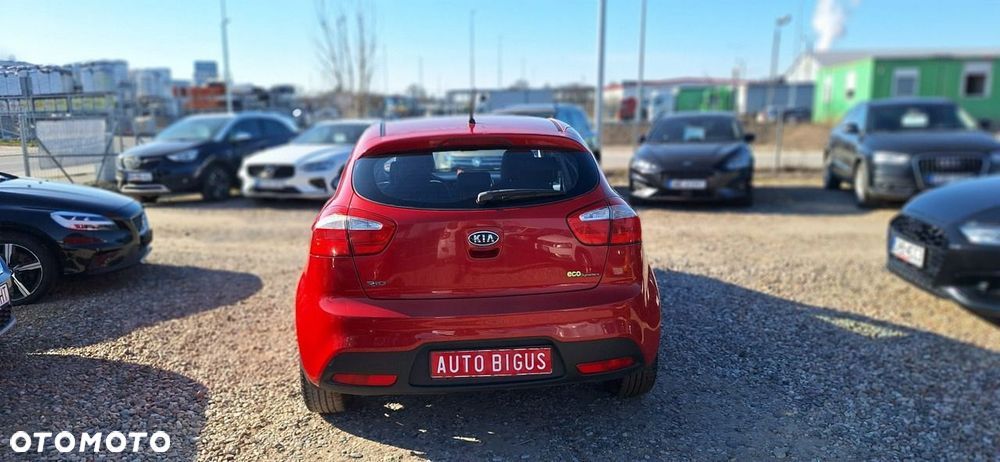 Kia Rio - 7