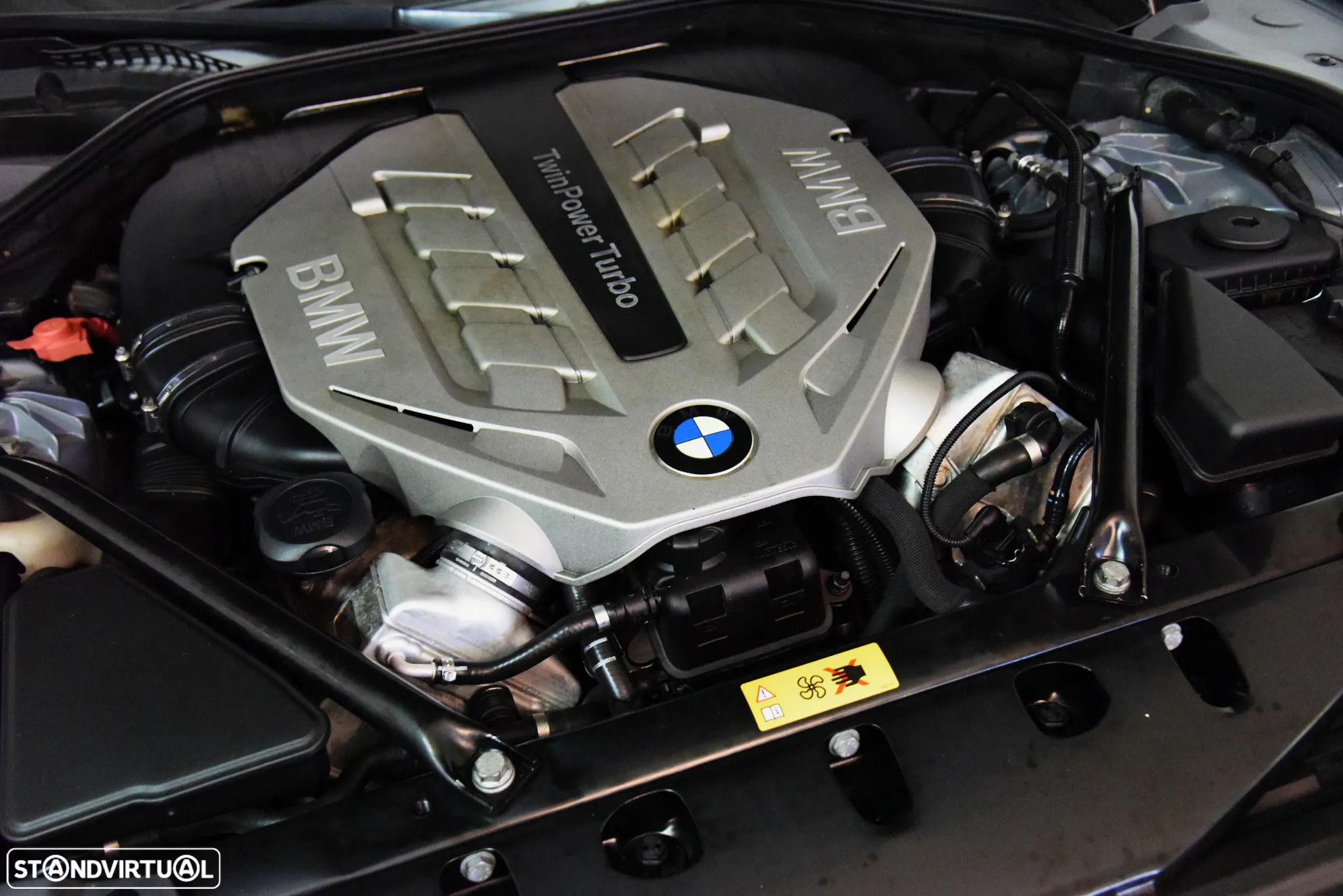BMW ActiveHybrid 7 - 12