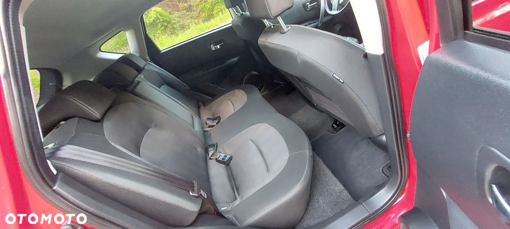 Nissan Qashqai 1.6 visia - 31