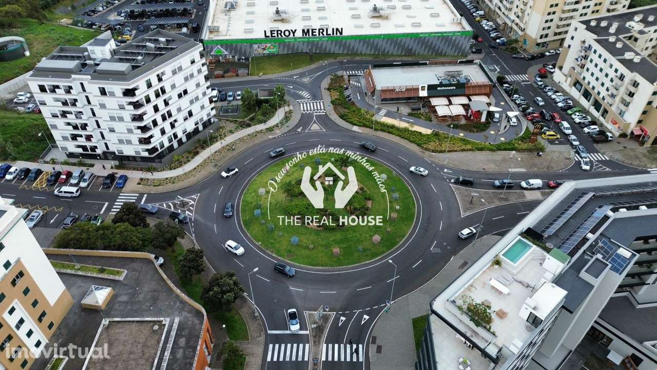 UPTOWN 32 _ T1 no Funchal - Grande imagem: 5/17