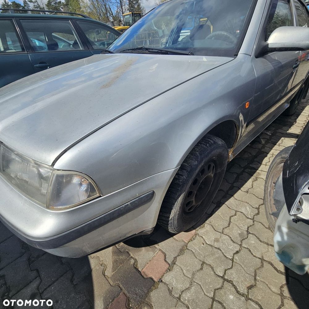 Skoda Octavia (1999r) 1,6 B 74 kW / 100 KM - 10