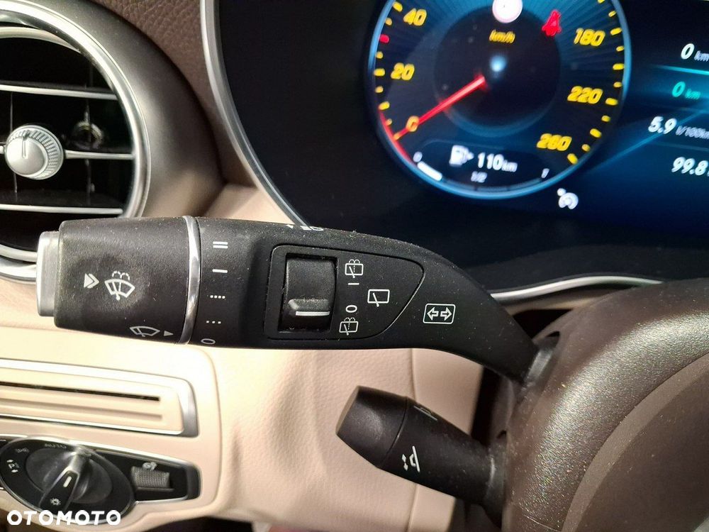 Mercedes-Benz GLC - 25