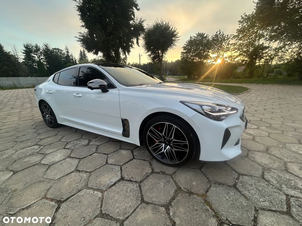 Kia Stinger 3.3 T-GDI V6 GT AWD - 19