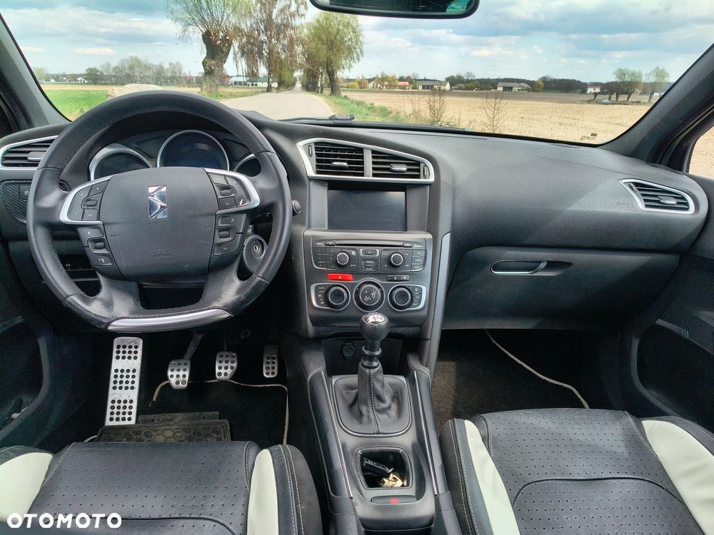 Citroën DS4 2.0 HDi SportChic - 11