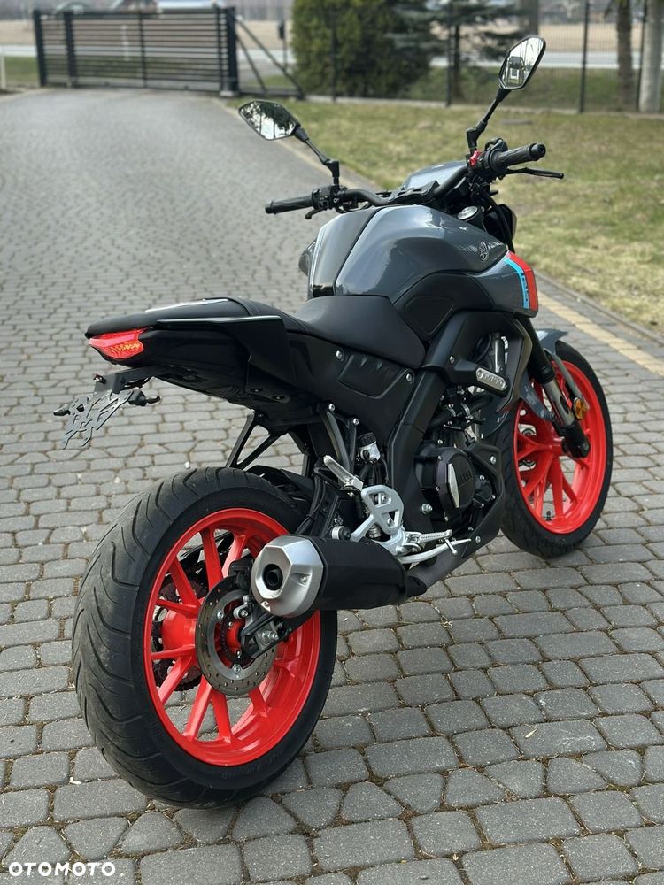 Yamaha MT - 9