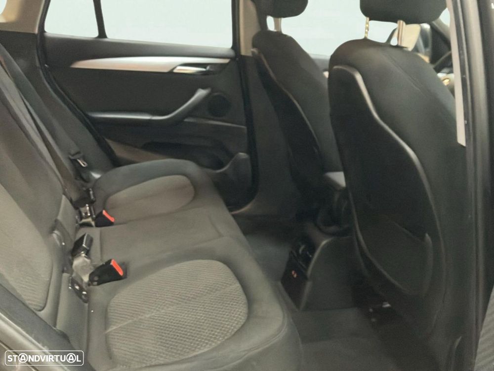 BMW X1 25 e xDrive - 16