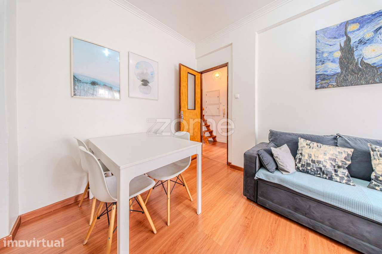 T2+2 na Damaia de Cima | 70m² + 26m² de Aproveitamento de Sótão - Grande imagem: 5/34